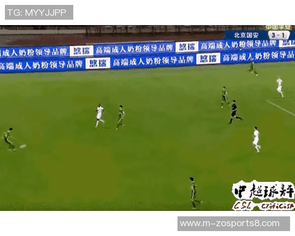 掌握足球转身过人技巧提升你的场上表现与竞争力